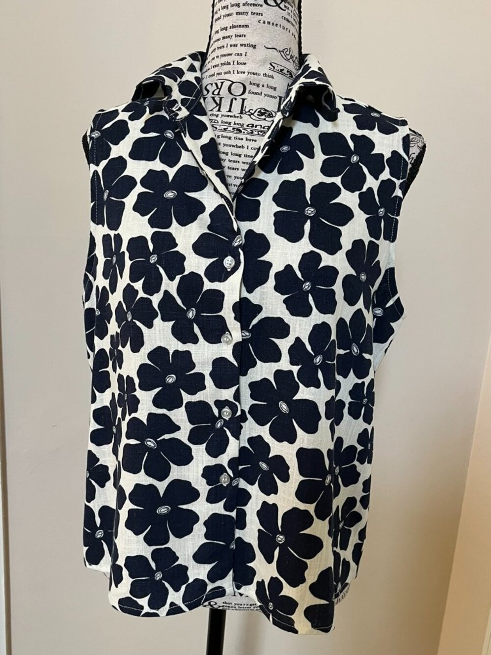 C By One Blue/Cream Sleeveless Rayon/Linen Floral Top, Size S/P